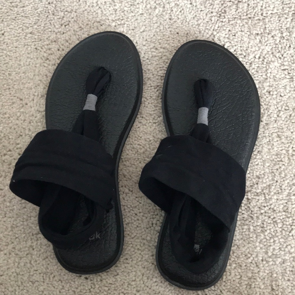 Black Sonuk Sandals